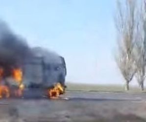 Біля Херсона росіяни розстріляли швидку: Загинули водій і пацієнт, якого везли в лікарню