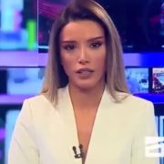 Ведуча грузинського телеканалу у прямому ефірі заговорила українською. Відео
