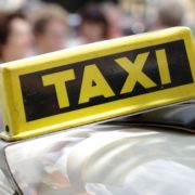 На Прикарпатті таксист “здер” з переселенців 400 грн за поїздку містом