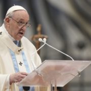 “Зупиніть цю бійню, перш ніж вона перетворить міста на цвинтар”, – Папа Римський закликав негайно припинити війну в Україні