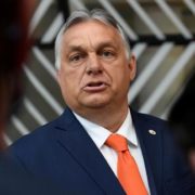 Польша повернула на правдивий шлях? У Орбана заявили, що він теж засуджує різанину в Бучі та вимагає розслідування