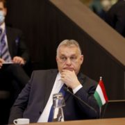 Угорщина готова платити за російський газ рублями — Орбан