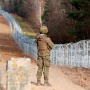 Почалися спроби силового перетину кордону в Польщу зі сторони Білорусі