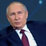 Президент росії хоче ввести воєнний стан і налаштований на довготривале протистояння, – голова розвідки США