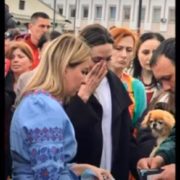 Анджеліна Джолі також була змушена ховатися в бомбосховищі у Львові, коли прозвучали сирени: як відреагувала на це зірка (відео)