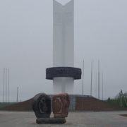 “Три сестри”: розпочато процедуру ліквідації пам’ятника присвяченому “дружбі народів” України, РФ і Білорусі
