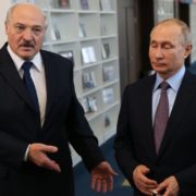 Наляканий, що Путін усуне від влади: військовий експерт розповів, чому Лукашенко може напасти на Україну