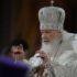 Послизнувся на мармурі: патріарх Кирило впав під час освячення храму у Новоросійську (відео)