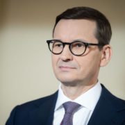 “40 млн поляків готові стати на захист своєї Батьківщини”: Моравецький відповів на погрози РФ