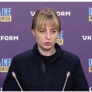 В Україні спростили порядок виїзду дітей за кордон