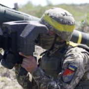 Чому Захід повільно озброює Україну: головні відповіді на питання та роль Путіна