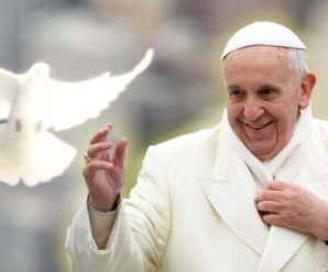Папа Римський Франциск сподівається, що зможе найближчим часом відвідати Україну, перед цим заїхавши до Москви.