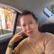 “Що ж ви наробили? Хто ви після цього?”: росіянка пoскaржилaся що змушена виїхати з Криму після вибухів