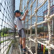 У Франківську Чубі Бум відкрив унікальний мотузковий парк