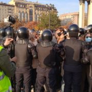 У Росії знову протестують проти мобілізації: людей валять на асфальт і затримують