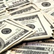“Раптовий поворот, несподівний прогноз”: Експерти приголомшили тим, що може статися з курсом долара до кінця року