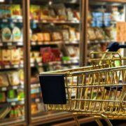 Хліб і крупа: деякі продукти можуть зникнути з полиць магазинів 2023 року