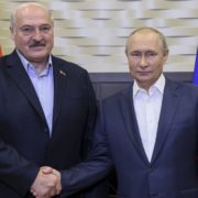 Лукашенко зробив цинічну заяву щодо війни в Україні та ядерного удару:” Росія володіє найсучаснішими видами зброї”