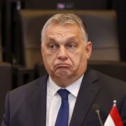 “Не можемо ховати голову в пісок”: Орбан закликав угорців готуватися до затяжної війни у Європі
