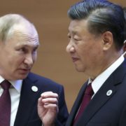 Клімкін: Китай має плани на російські землі, коли РФ “посиплеться”
