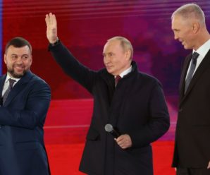 Поки росіяни без штанів воюють: Путін вийшов на сцену в куртці за 435 тисяч рублів