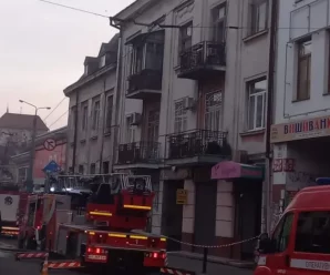Масштабна пожежа в Івано-Франківську: загинула одна людина, ще двох вдалося врятувати