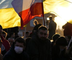 Росія атакувала інформпростір Польщі: підбурюють суспільство і брешуть про українців