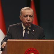 “У війни не може бути переможців, а у світу – тих, хто програв” – Ердоган