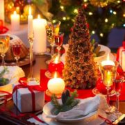 Ціни на новорічне меню у Польщі та Україні: де святковий стіл буде дорожчим