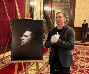 Портрет Володимира Зеленського з обкладинки Time продали за 6 млн гривень