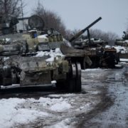 Екстрасенс прогнозує Україні небезпечний період: Росія готує “похід” на Київ
