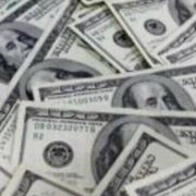“Ескалація збільшуватиме невизначеність”: експерт пояснив, яким буде курс гривні у лютому, і чи варто жителям скуповувати валюту