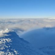 Гори замело снігом і вдарив мороз: атмосферні фото з Піп Іван