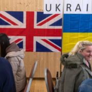 Cкільки платять українським біженцям у різних країнах