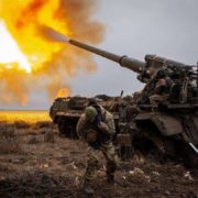 “Запаси ракет ще є”: Екстрасенс назвав дату масованих ракетних ударів по Україні