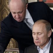 У Путіна запропонували зупинити “спецоперацію” проти України: що це означає