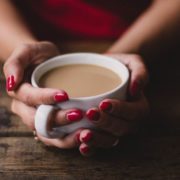 Що пити зранку перед кавою: важлива порада для здоров’я та довголіття