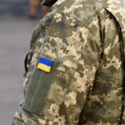 “Мобілізація в Україні”: адвокат пояснив, чи можуть призвати до армії усіх членів сім’ї відразу