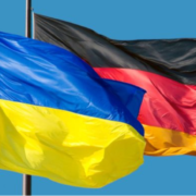 Як українські біженці можуть залишитись у Німеччині після закінчення безвізових днів: названо умови