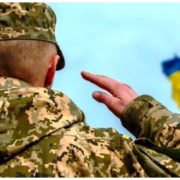 Мобілізація в Україні: юрист назвав легальний спосіб виїзду чоловіків за кордон