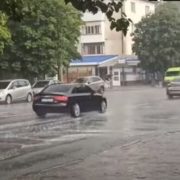 Дощі з грозами та ураганний вітер: Синоптик Діденко попередила про погоду у понеділок, 31 липня