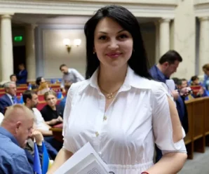 Викинула хабар через огорожу: у “Слузі народу” відреагували на скандал щодо нардепки Марченко
