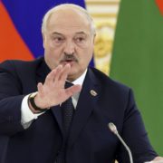Лукашенко раптово доручив налагодити відносини з Польщею: що йому відповіли у МЗС країни