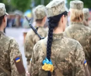 З 1 жовтня ці жінки мають стати на військовий облік: названо професії українок, яких відправлять у військкомат