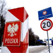 Українців штрафують на кордоні з Польщею: названо головну причину