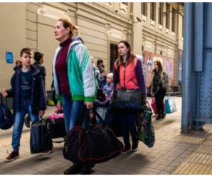 Почався масовий виїзд українців із Польщі: що змусило біженців покидати сусідню країну