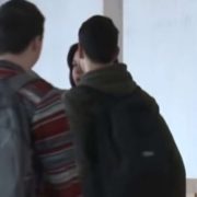 В Україні розгорівся скандал через шкільну форму, діти скаржаться на погрози та булінг: “За пірсинг двох дівчат вигнали”