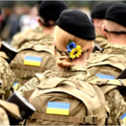 Загальна мобілізація: військовозобов’язаним жінкам заборонять виїзд із України