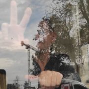У Львові водій закрив двері автобуса перед військовим без ноги: як його покарали