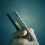 Платіжні картки в небезпеці: що загрожує чоловікам, які неявилися до ТЦК